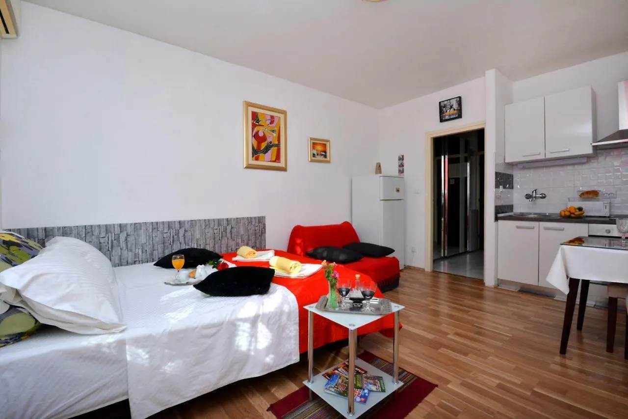 Apartment Dijana 1 Split