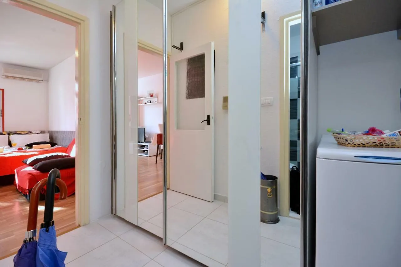 Apartment Dijana 1 Сплит