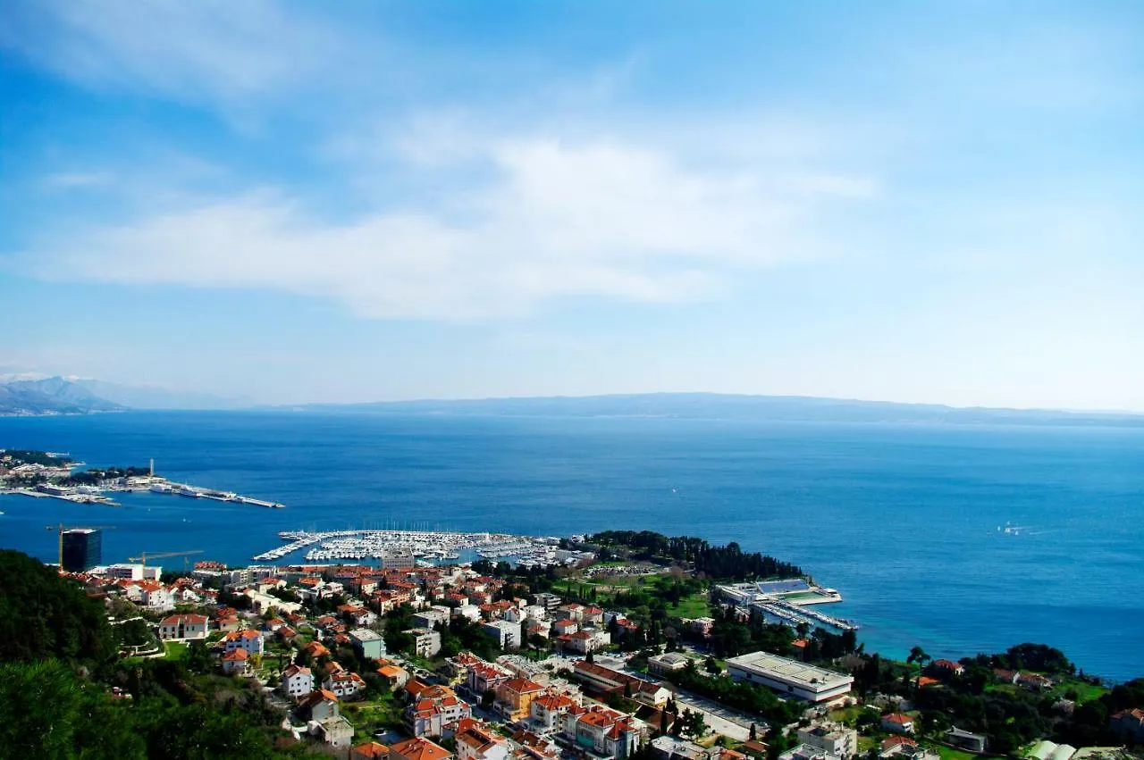 Apartment Dijana 1 Split