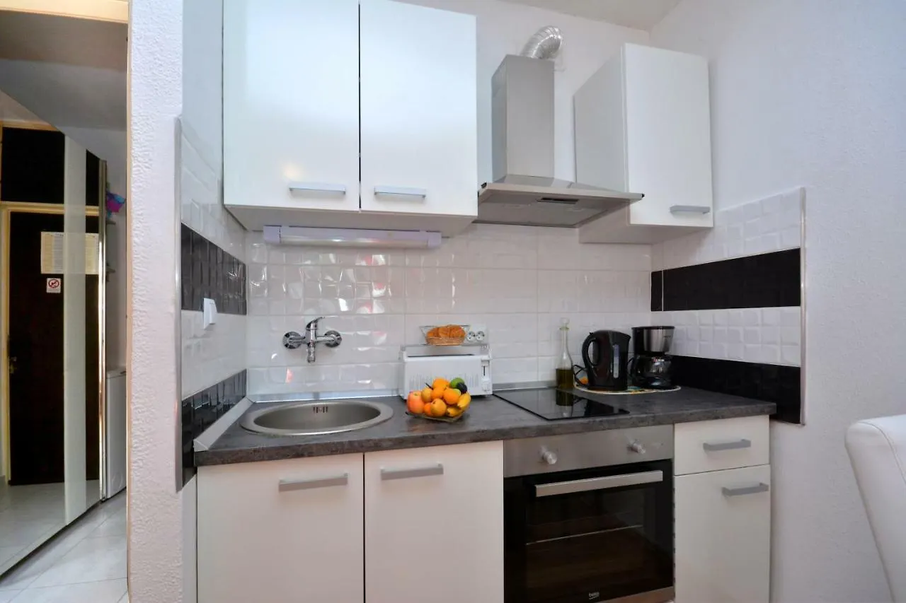 Apartment Dijana 1 Split