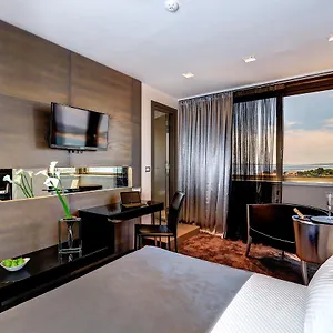 4* Отель типа 